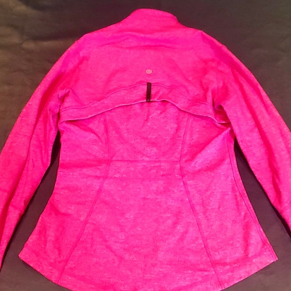 Lululemon vibrant pink zip sweater - Picture 5 of 7